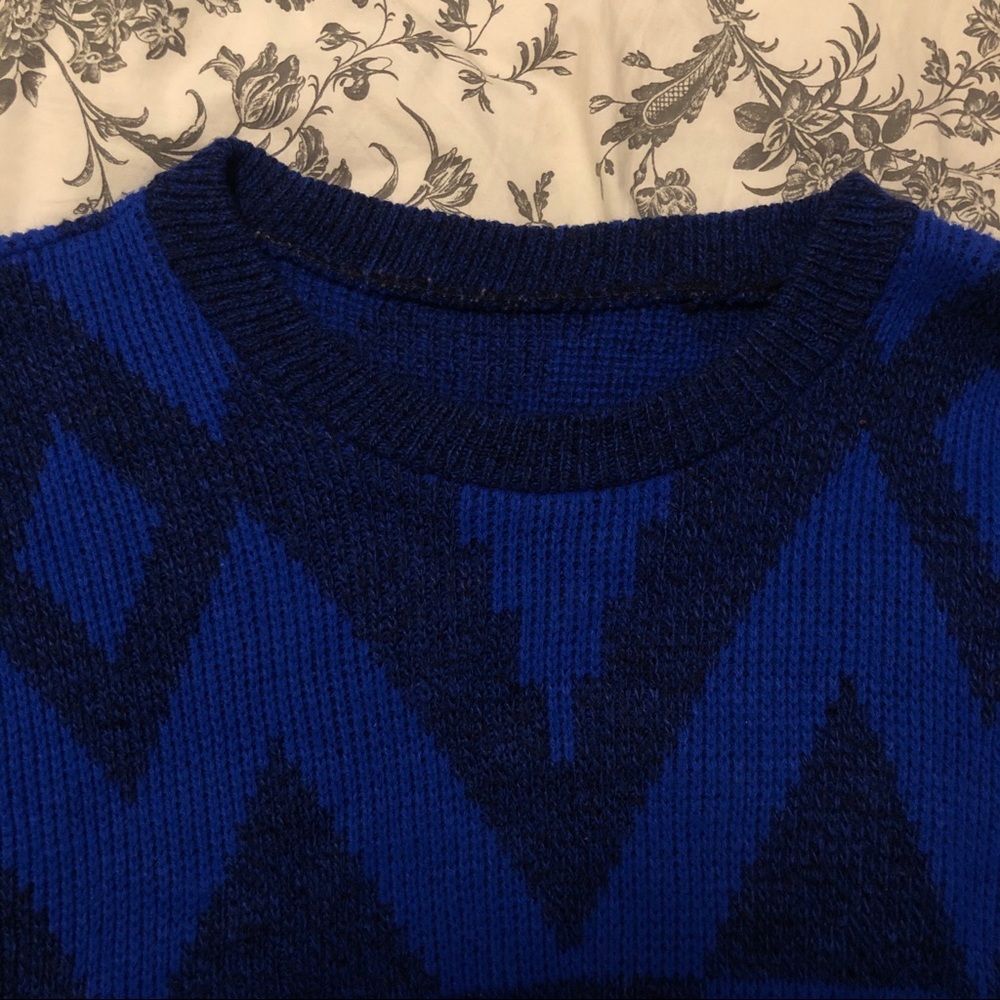 Retro Blue Patterned Sweater - Picture 3 of 3